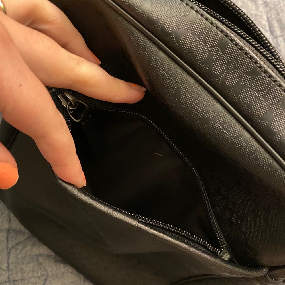 Coach crossbody - Picture 4 of 14